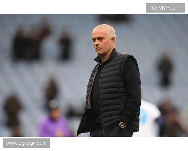 齐达内执教球队的战术体系与阵容结构分析