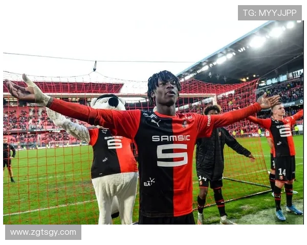 卡马文加：法甲最佳新秀级表现引发豪门争夺