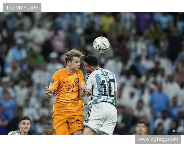 德容与巴雷拉的活动范围对比:中场覆盖模式差异分析