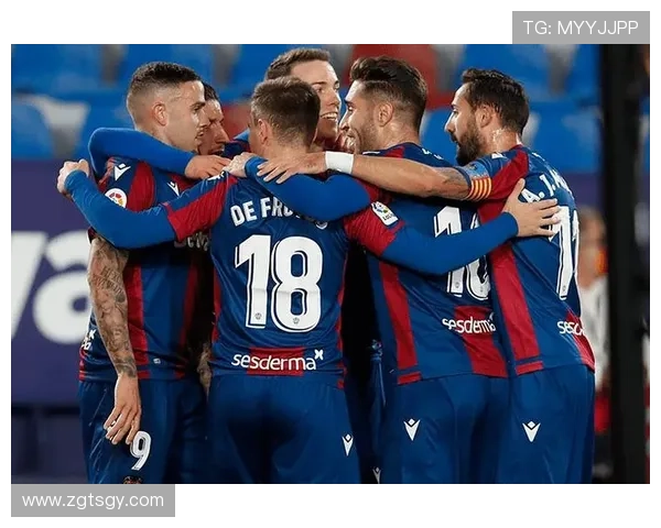 瓦伦西亚面临保级风险,赛季走势与稳定性考验分析 瓦伦西亚面临保级风险,赛季走势与稳定性考验分析