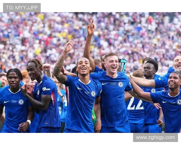 切尔西争四形势复杂化,近期表现波动对赛季走势形成制约 切尔西争四形势复杂化,近期表现波动对赛季走势形成制约