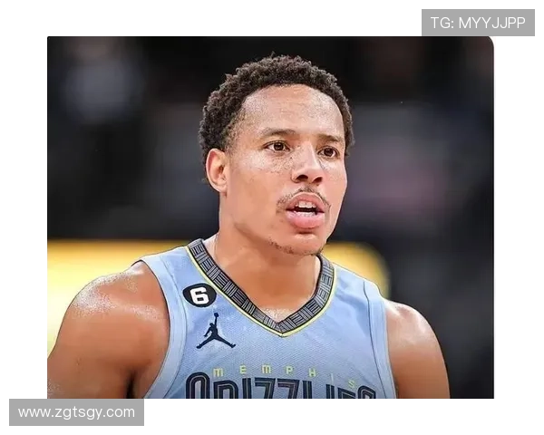 德斯蒙德·班恩无球跑位对比格林显著提升进攻空间效率